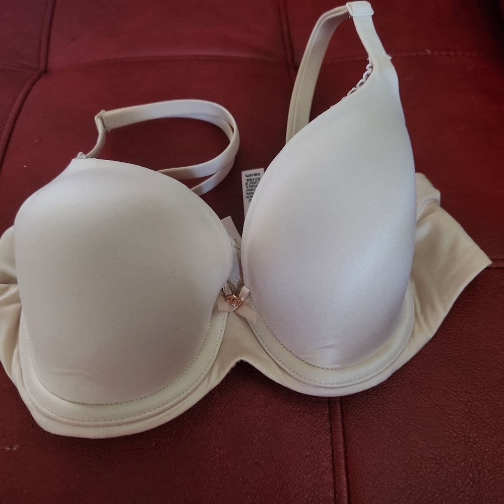 Victoria's Secret bra, Size 34B